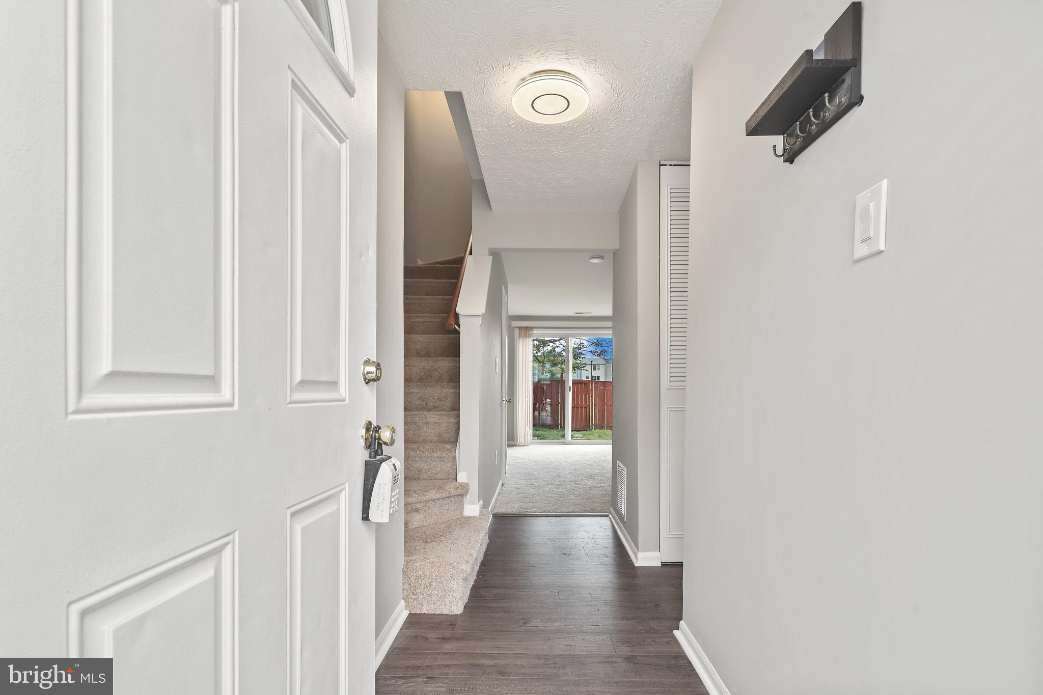 CAMBRIDGE SQUARE - Residential Lease