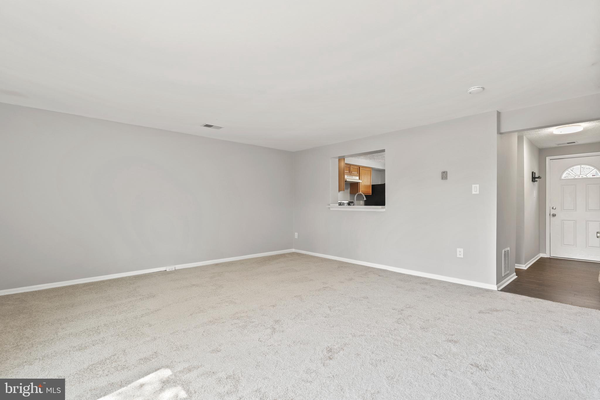 CAMBRIDGE SQUARE - Residential Lease