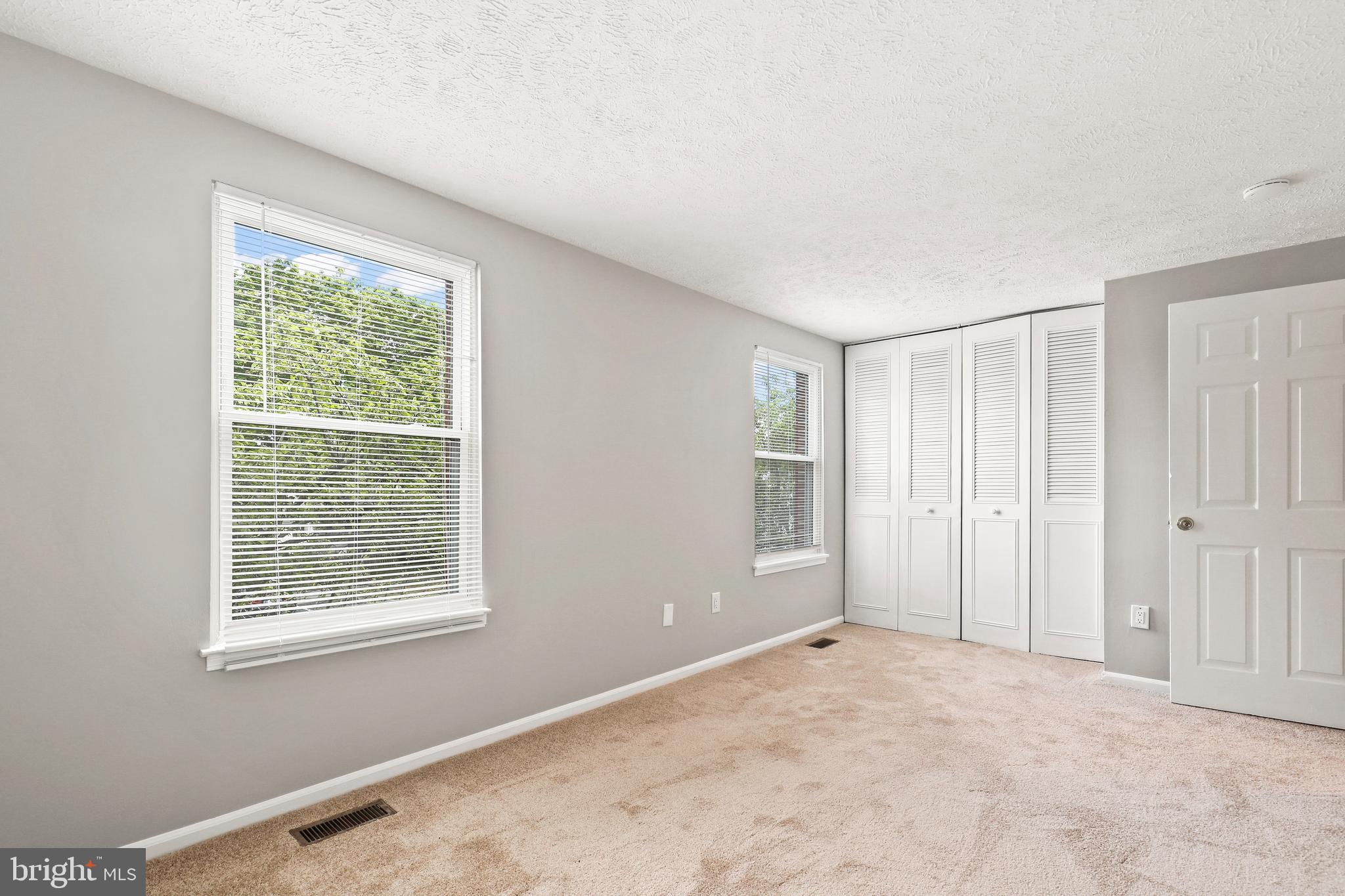 CAMBRIDGE SQUARE - Residential Lease