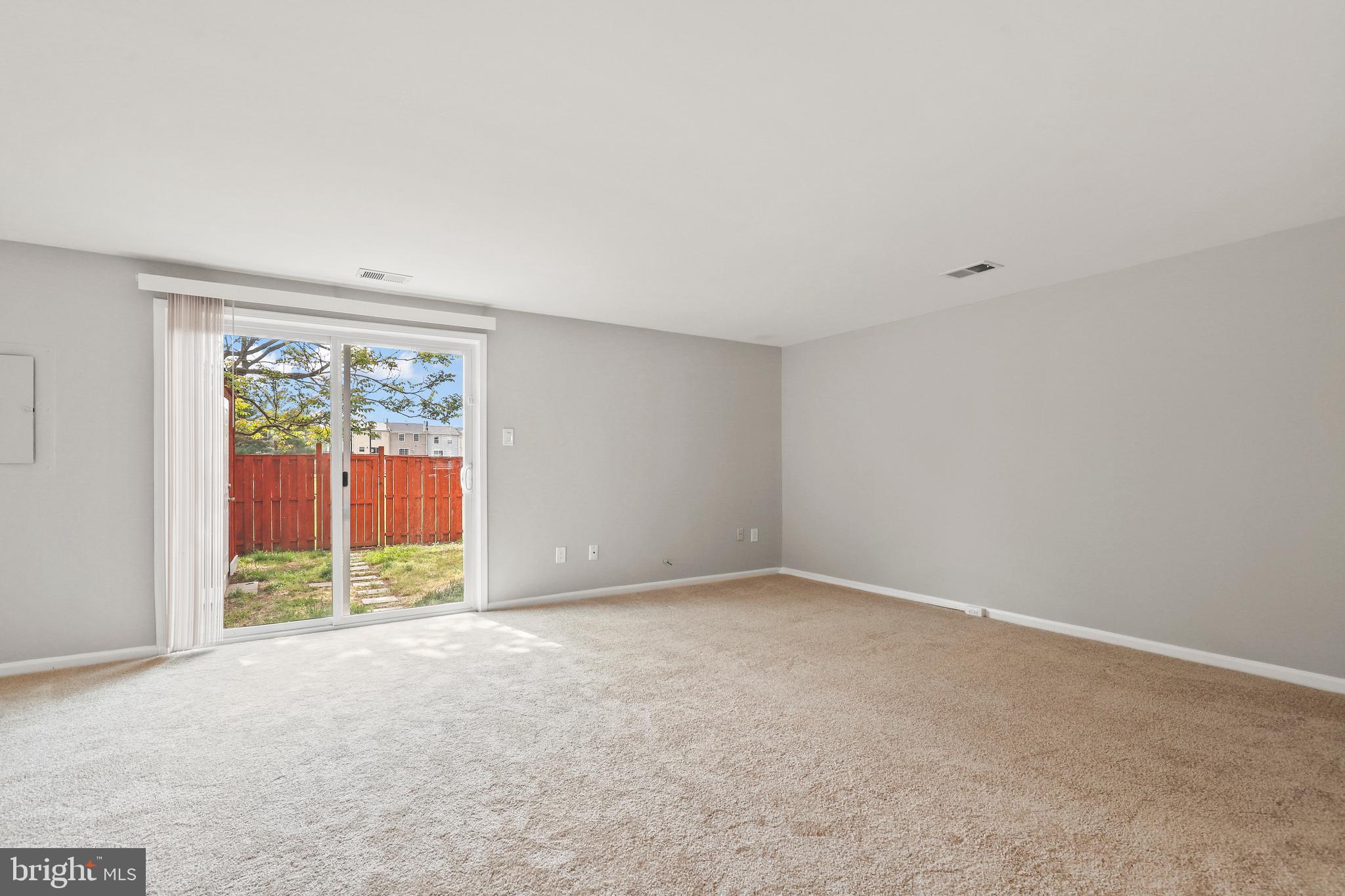 CAMBRIDGE SQUARE - Residential Lease