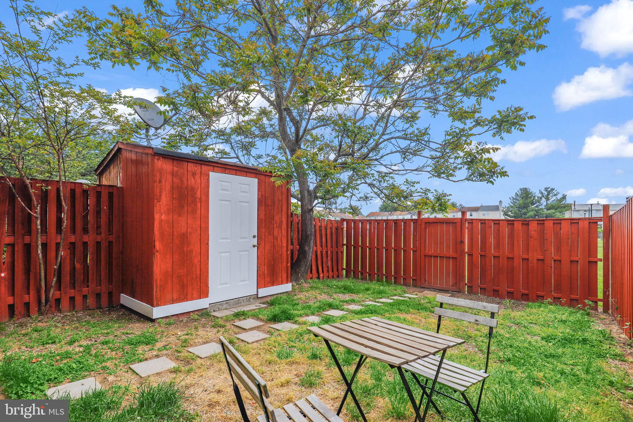 CAMBRIDGE SQUARE - Residential Lease