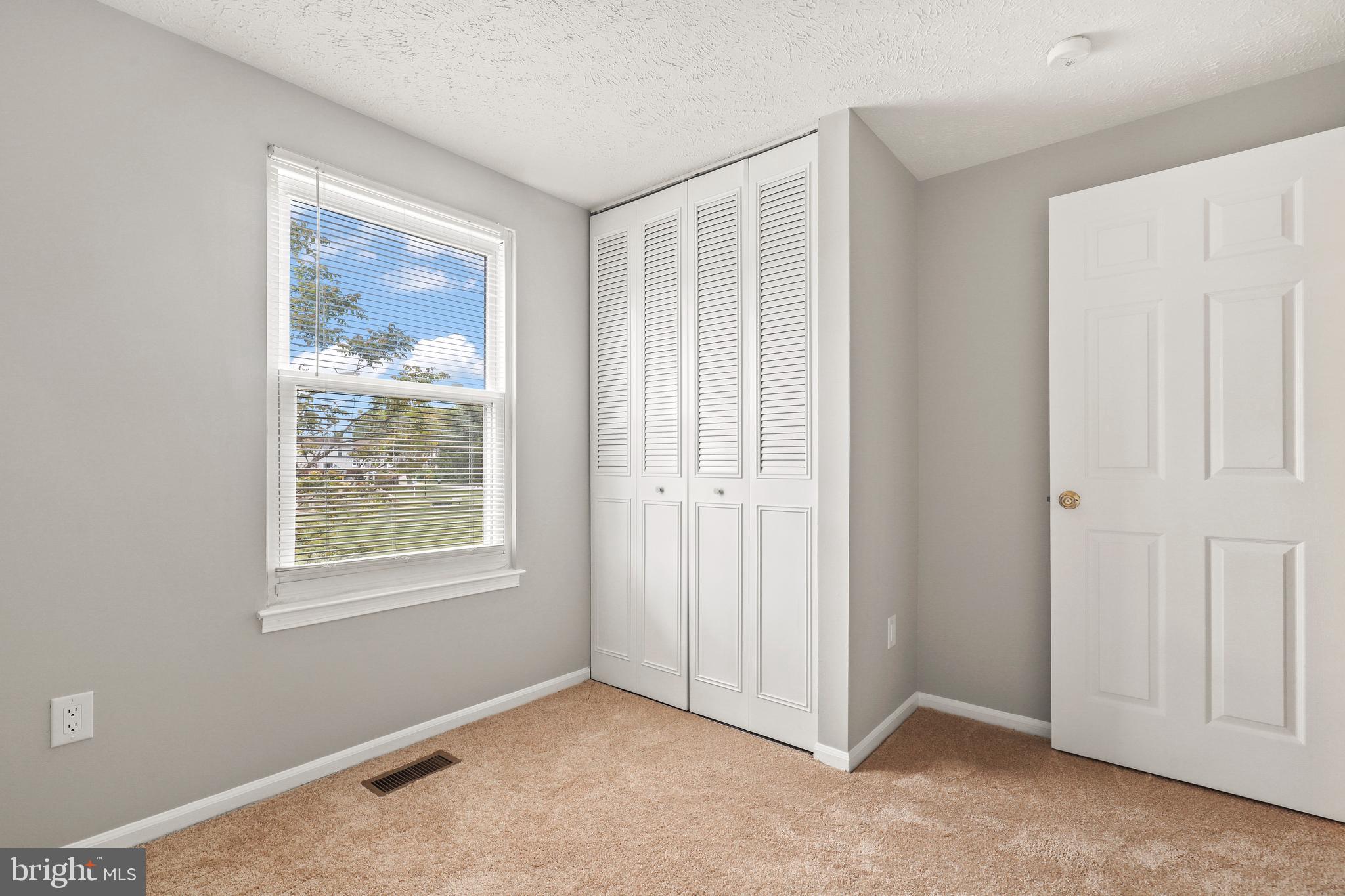 CAMBRIDGE SQUARE - Residential Lease