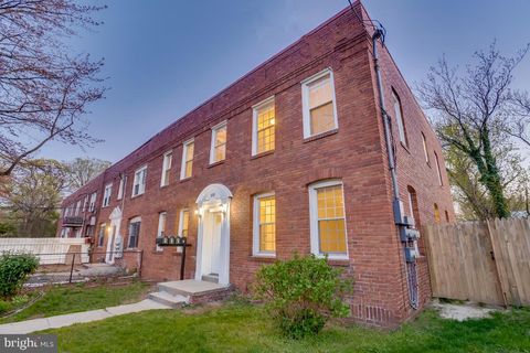 537 NEWCOMB STREET SE WASHINGTON DC 20032