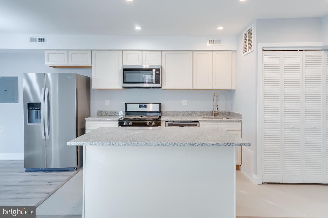 537 NEWCOMB STREET SE