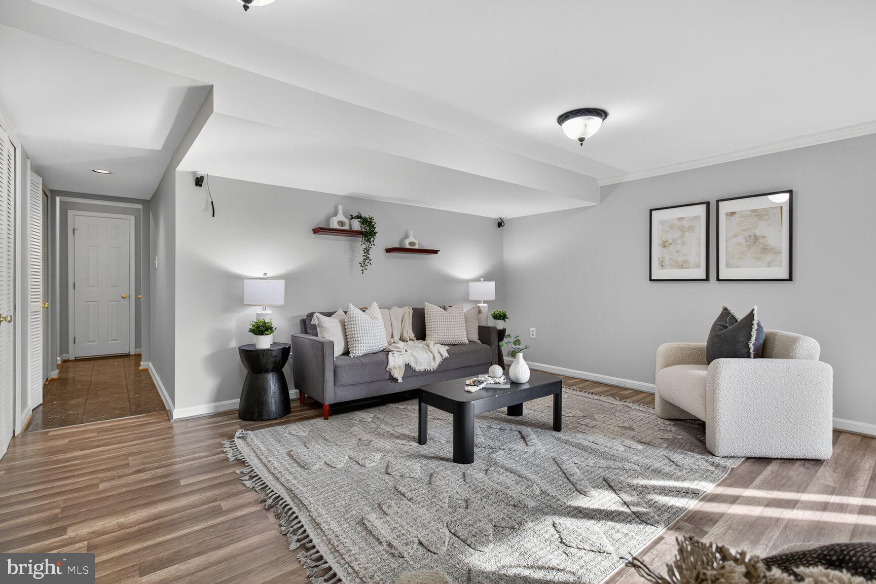 WOODLAND VILLAGE - Residential