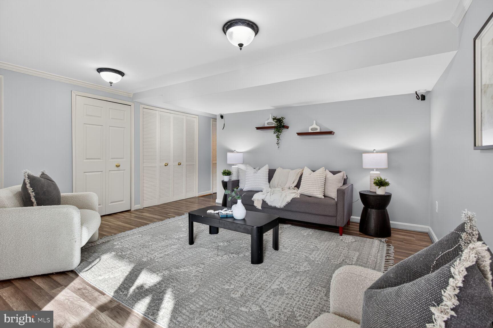 WOODLAND VILLAGE - Residential