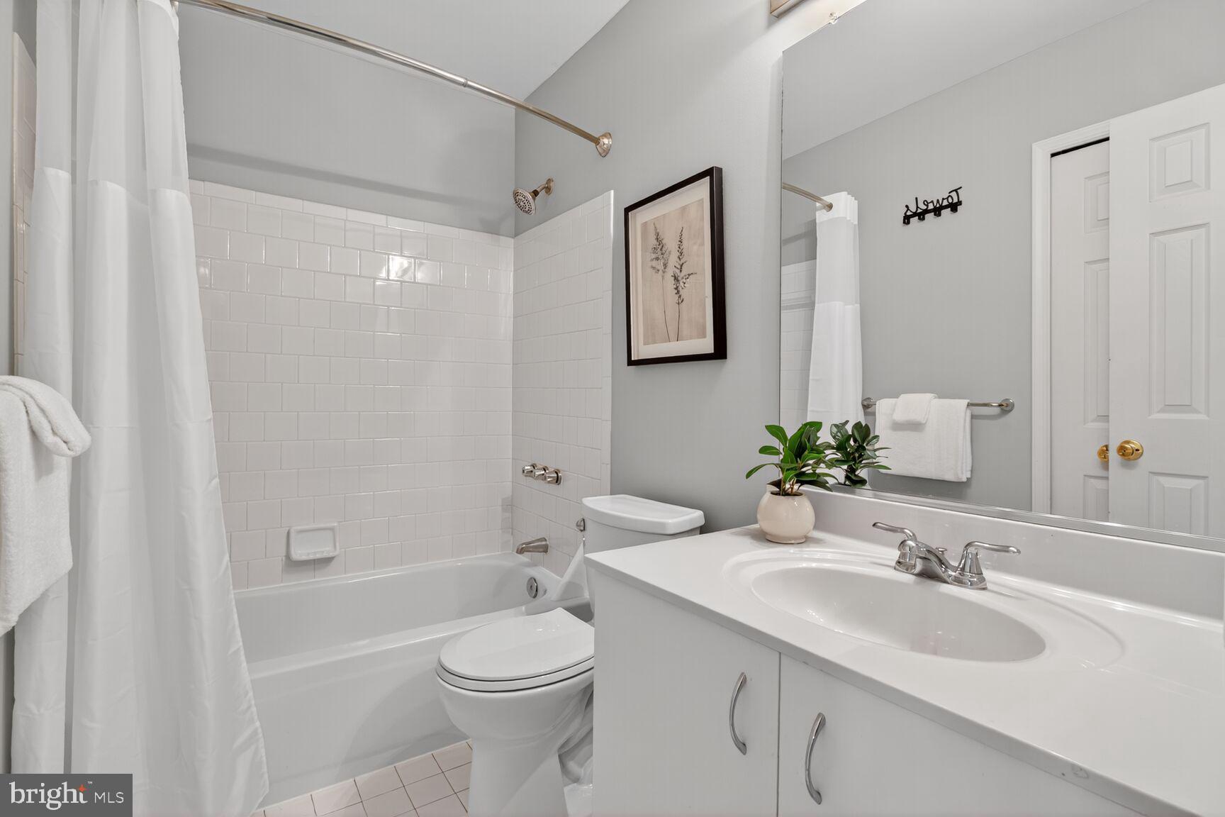 WOODLAND VILLAGE - Residential