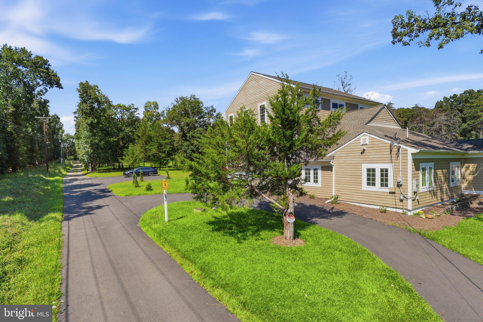12304 POPES HEAD ROAD