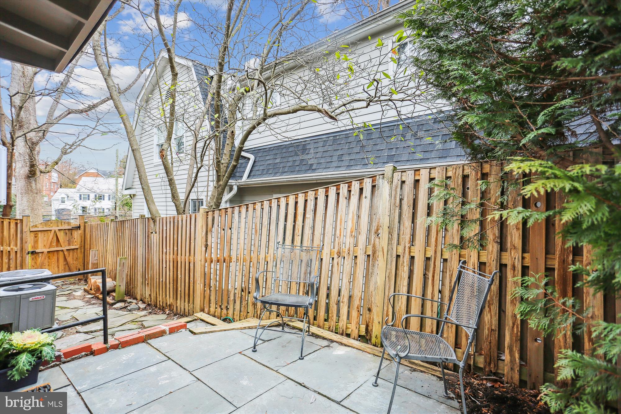 CHEVY CHASE PARK - Residential