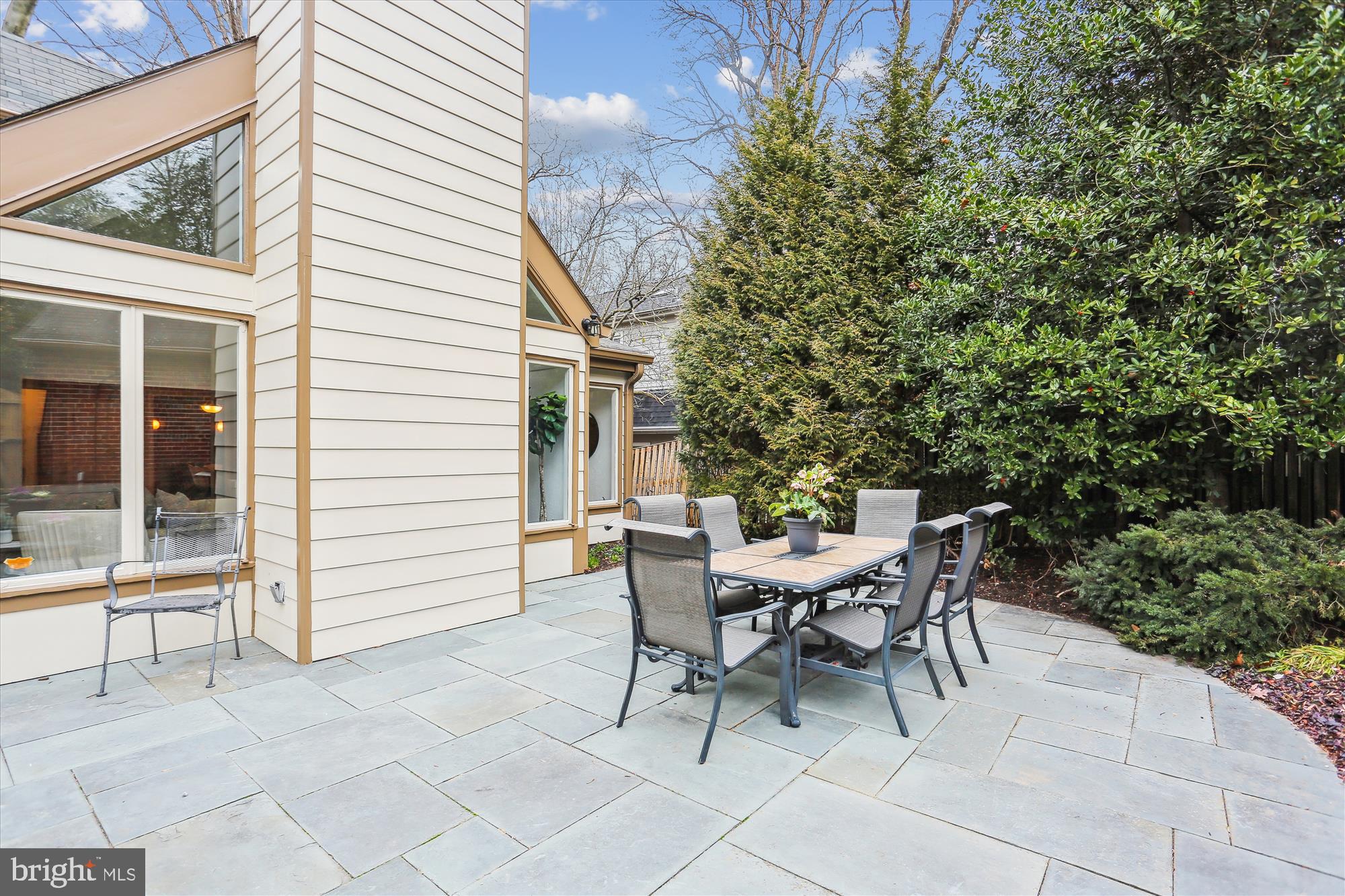 CHEVY CHASE PARK - Residential