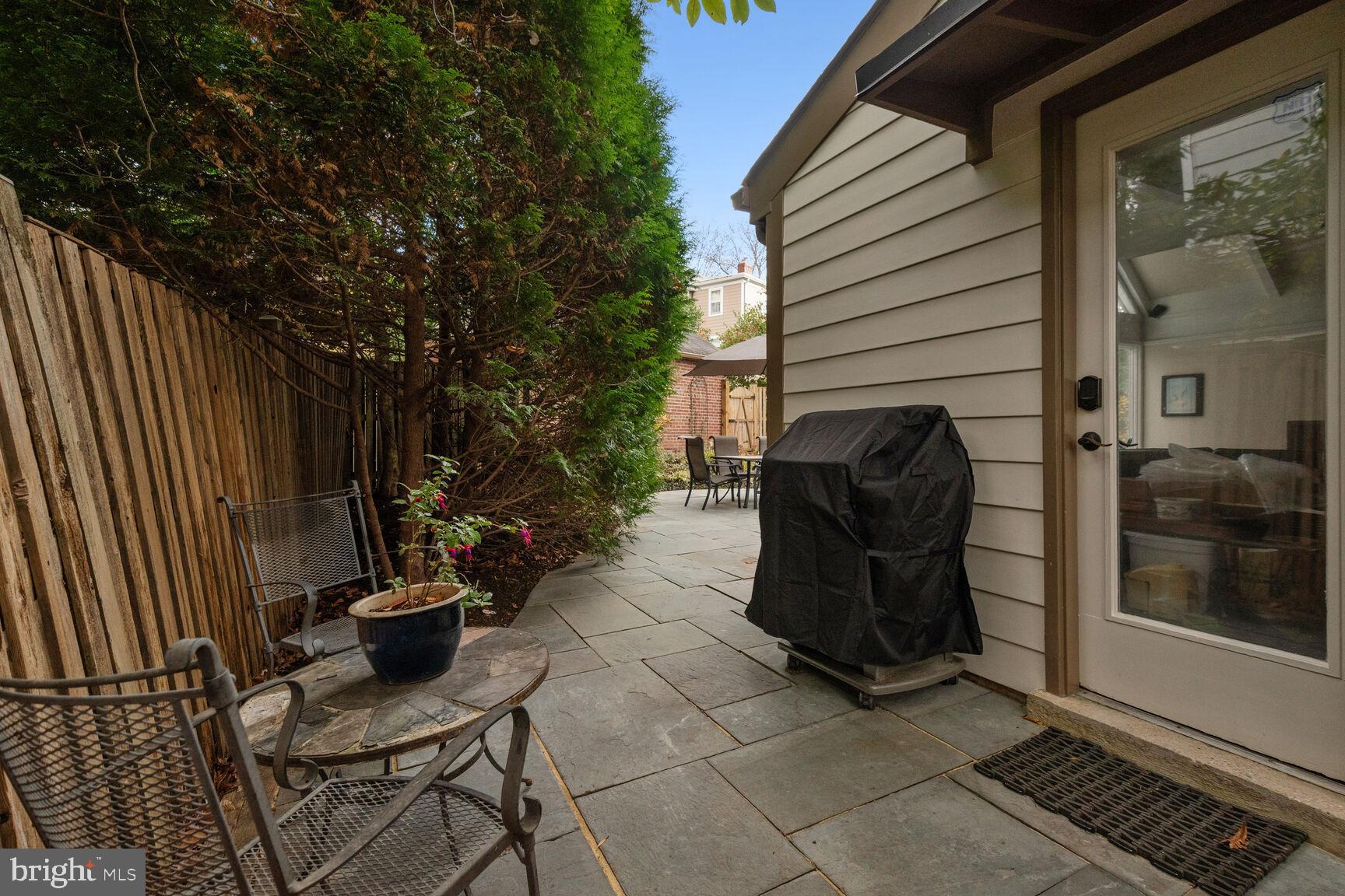 CHEVY CHASE PARK - Residential