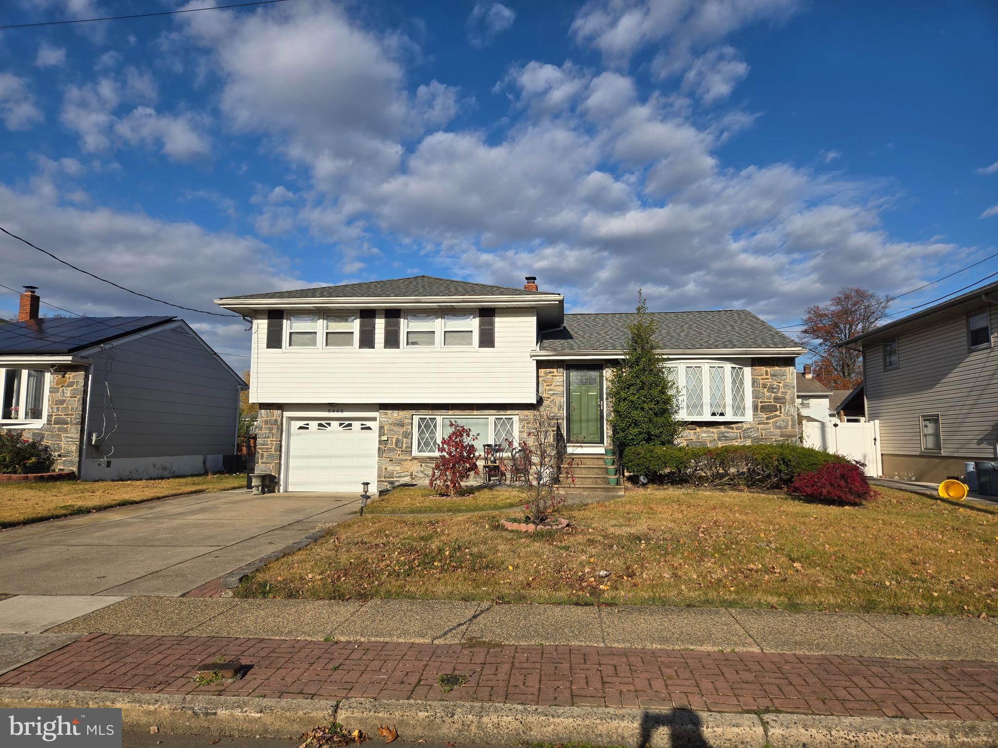 5445 HOMESTEAD AVENUE