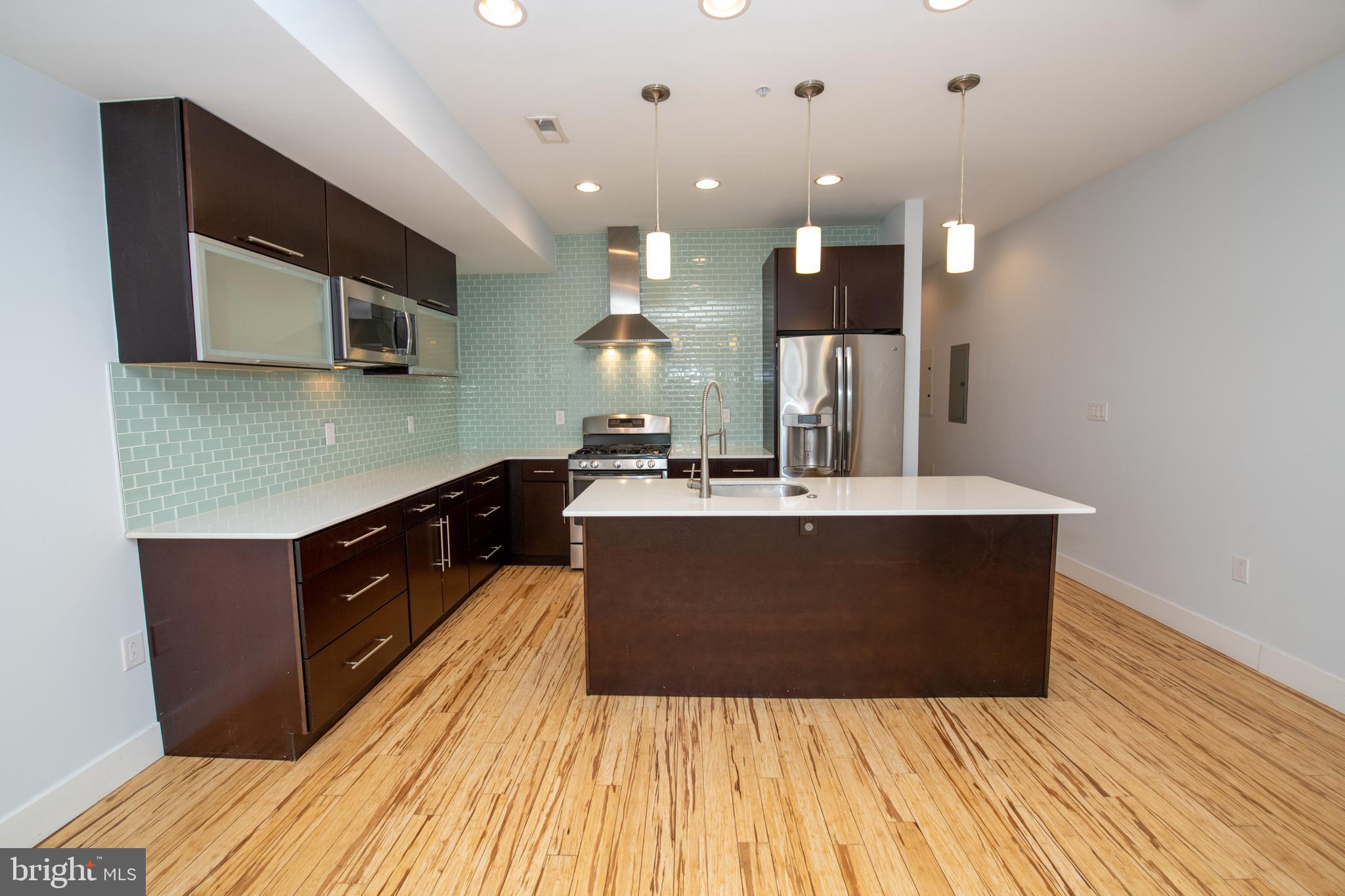 FAIRMOUNT - Residential