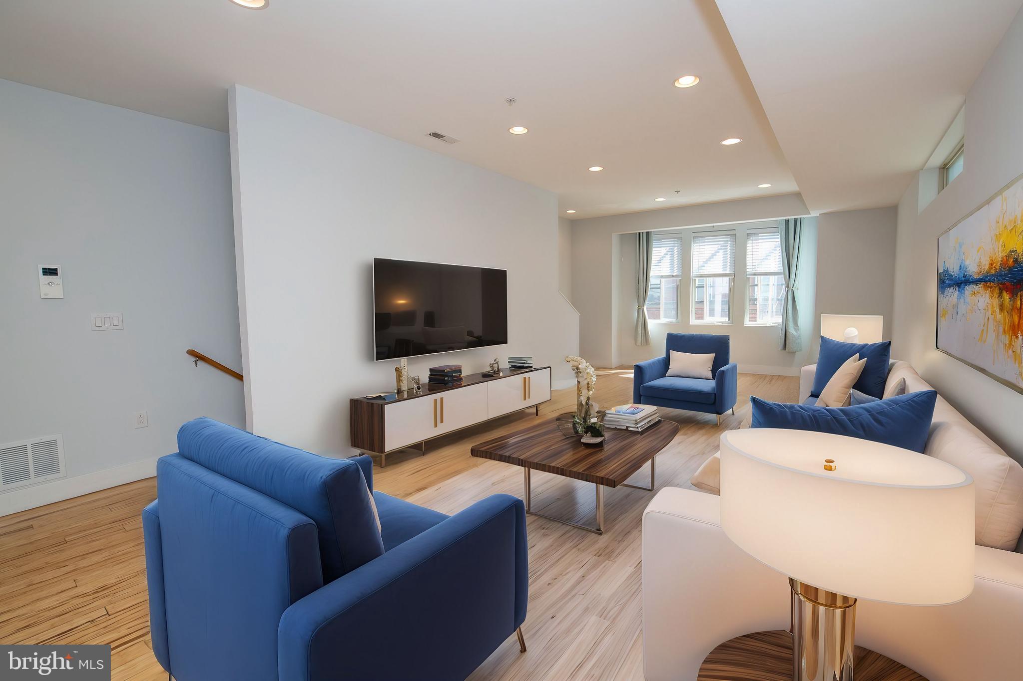 FAIRMOUNT - Residential