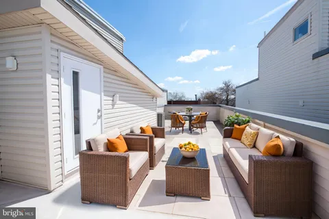 908 N 16th Street Unit 2, Philadelphia, PA MLS: PAPH2458702