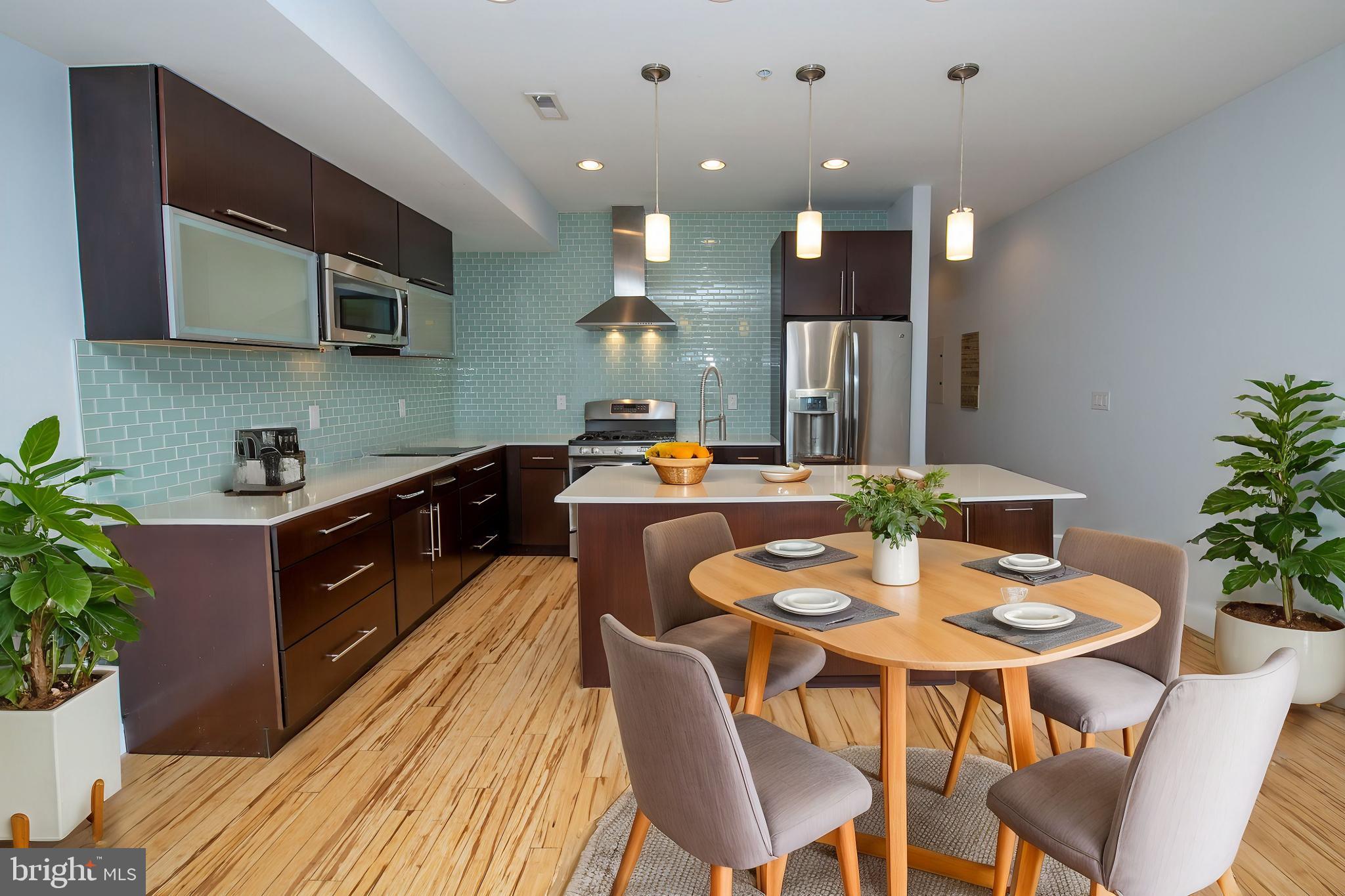 FAIRMOUNT - Residential