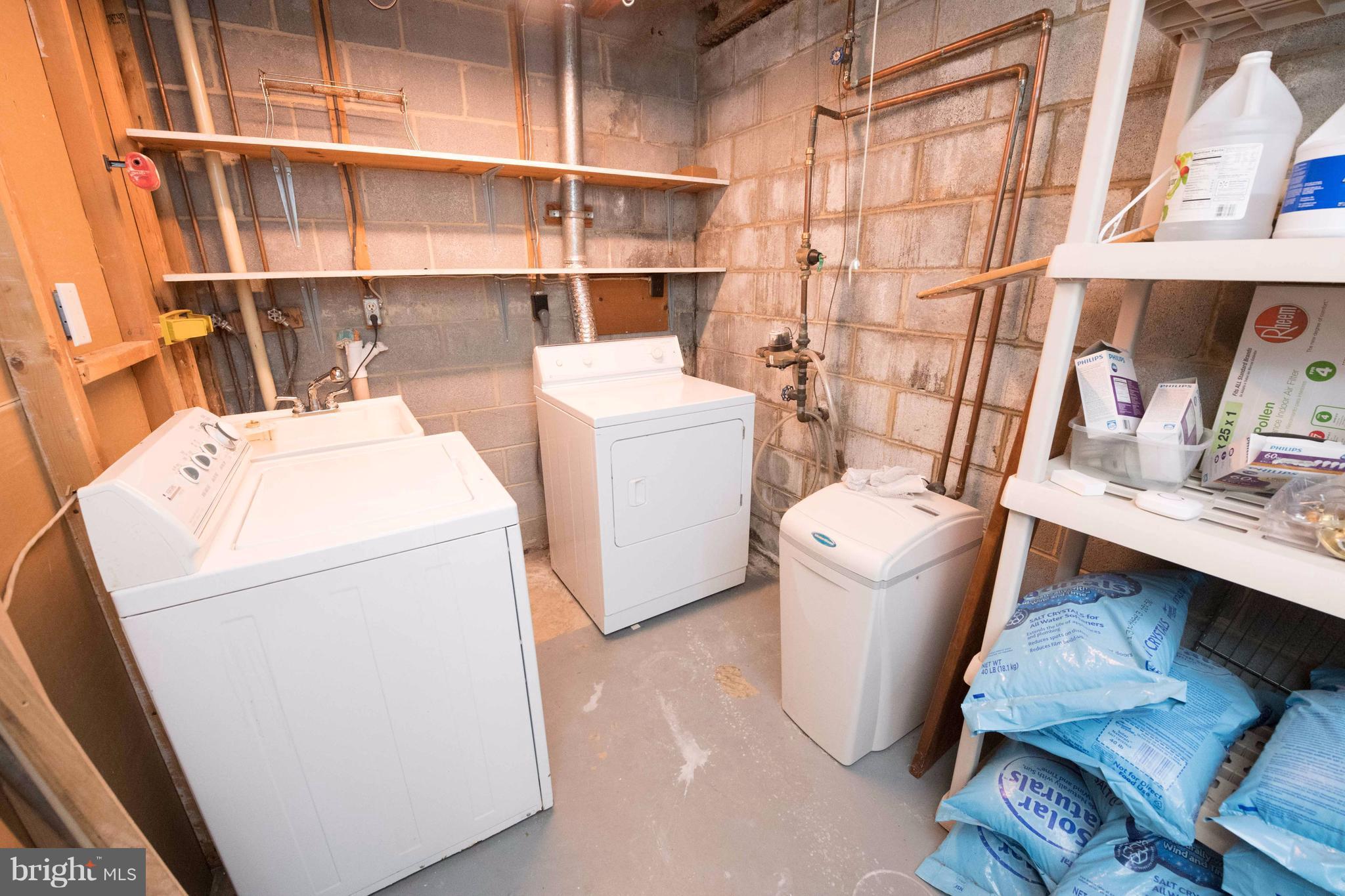 THE VILLAGE PARK - Residential Lease