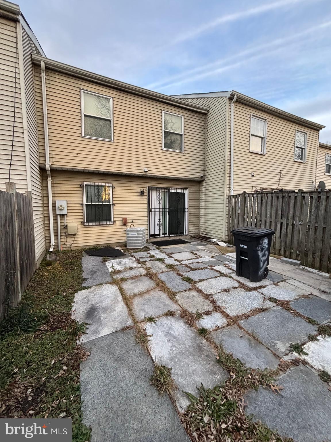 HILLCREST TOWNE - Residential