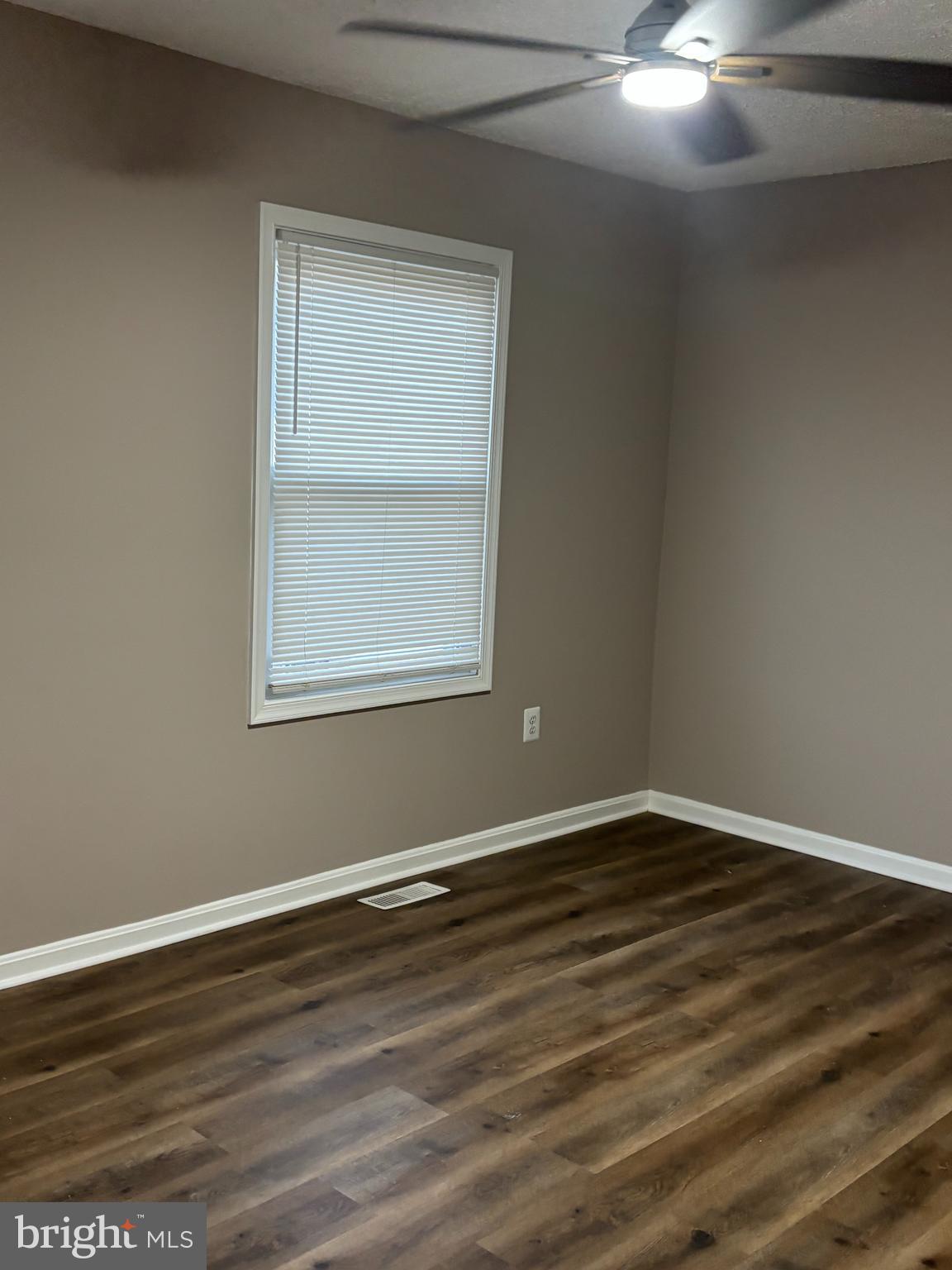 HILLCREST TOWNE - Residential