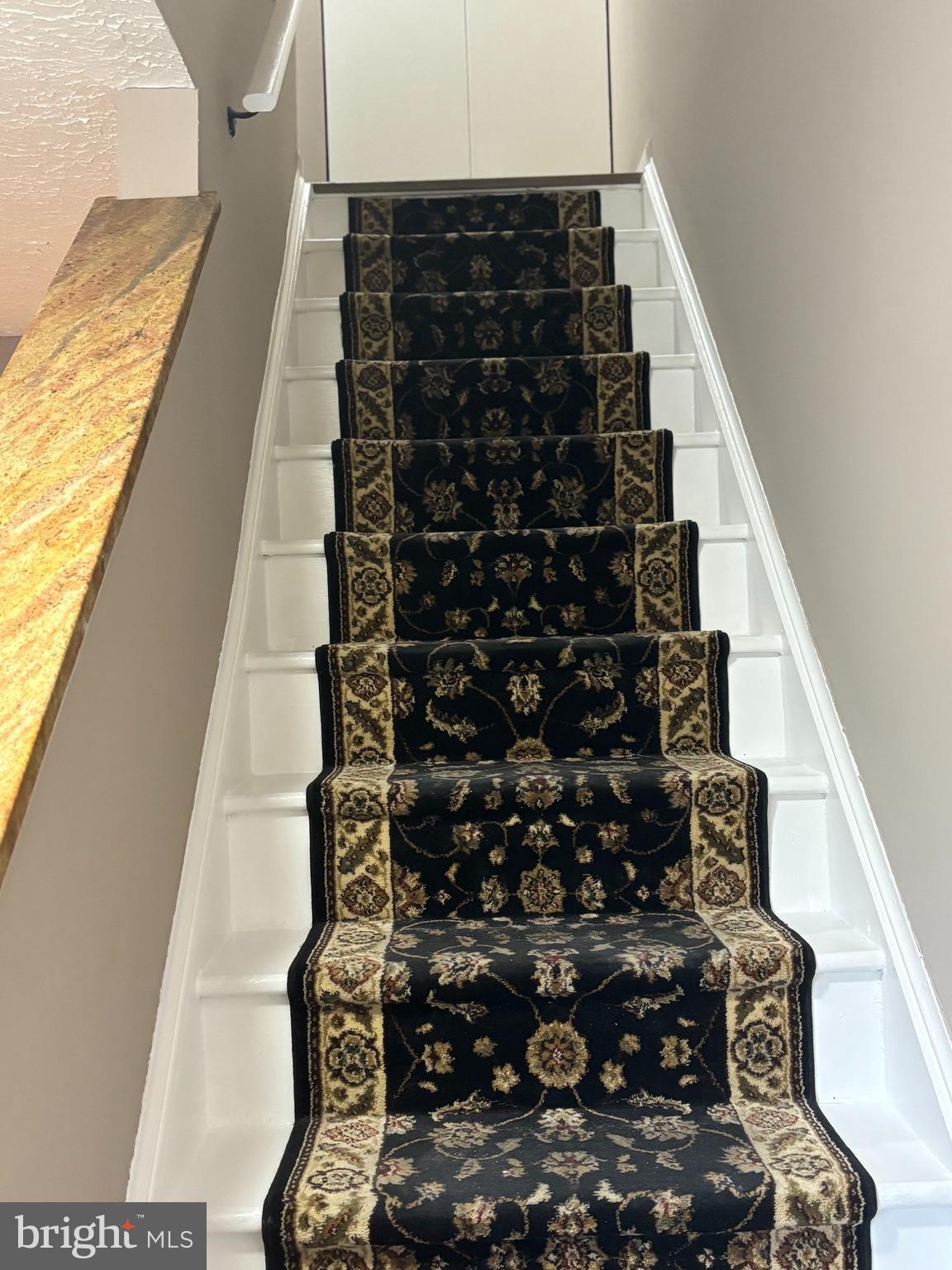 HILLCREST TOWNE - Residential