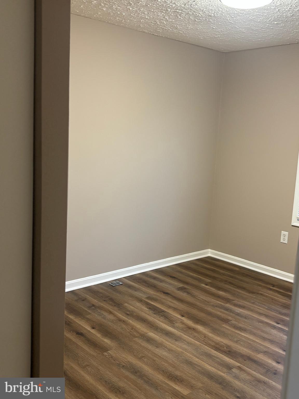 HILLCREST TOWNE - Residential