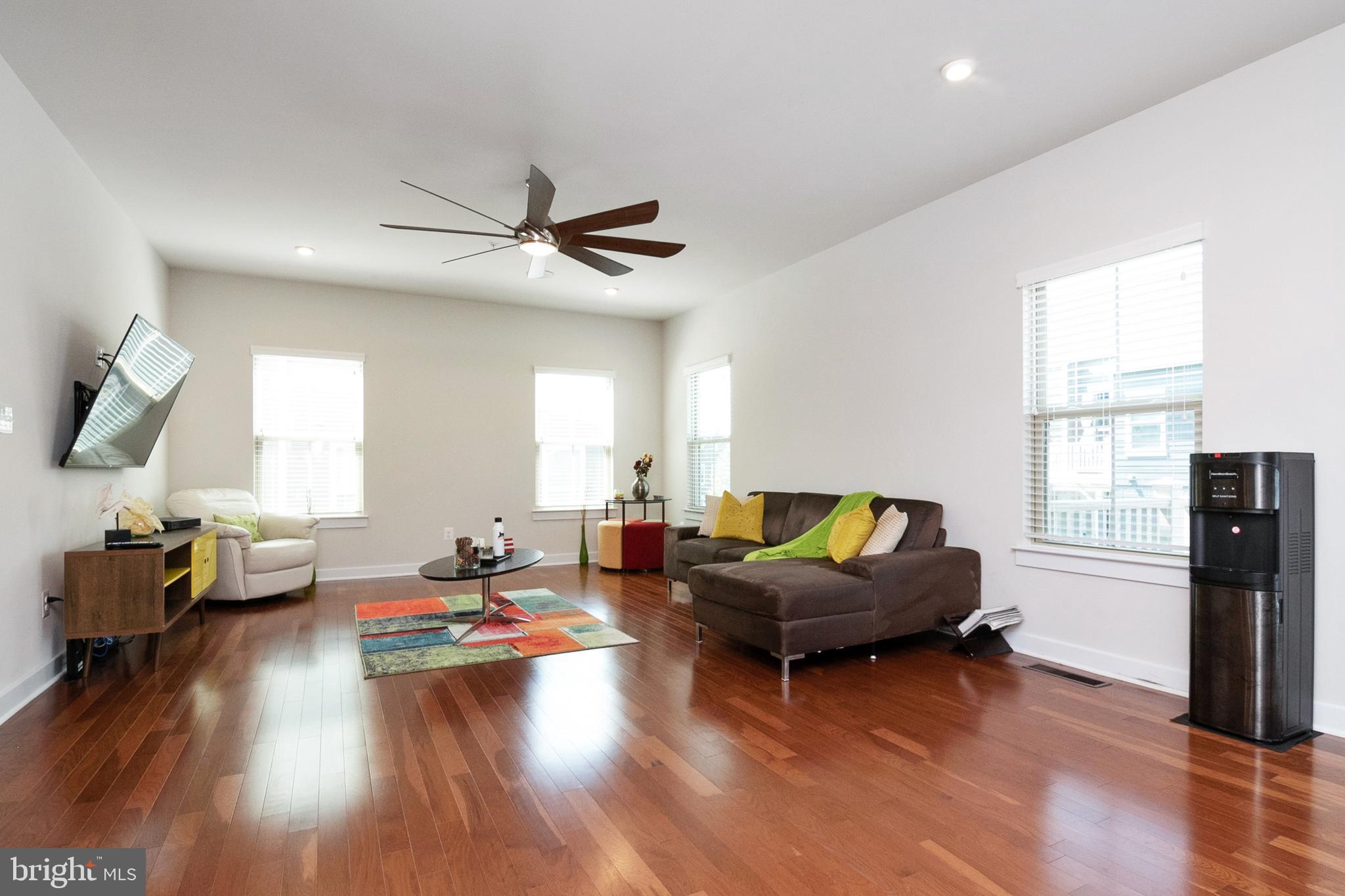 POTOMAC SHORES - Residential