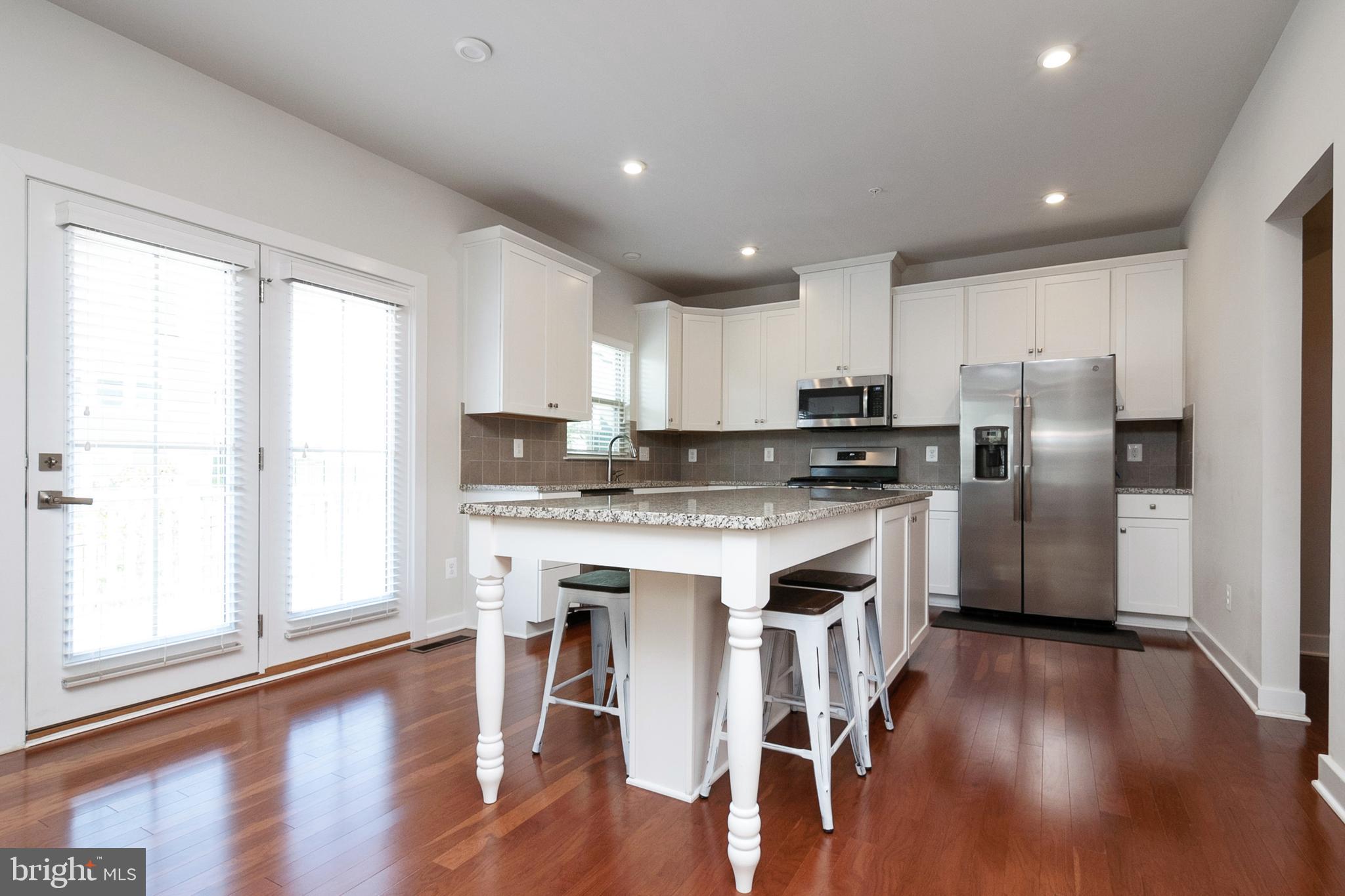 POTOMAC SHORES - Residential