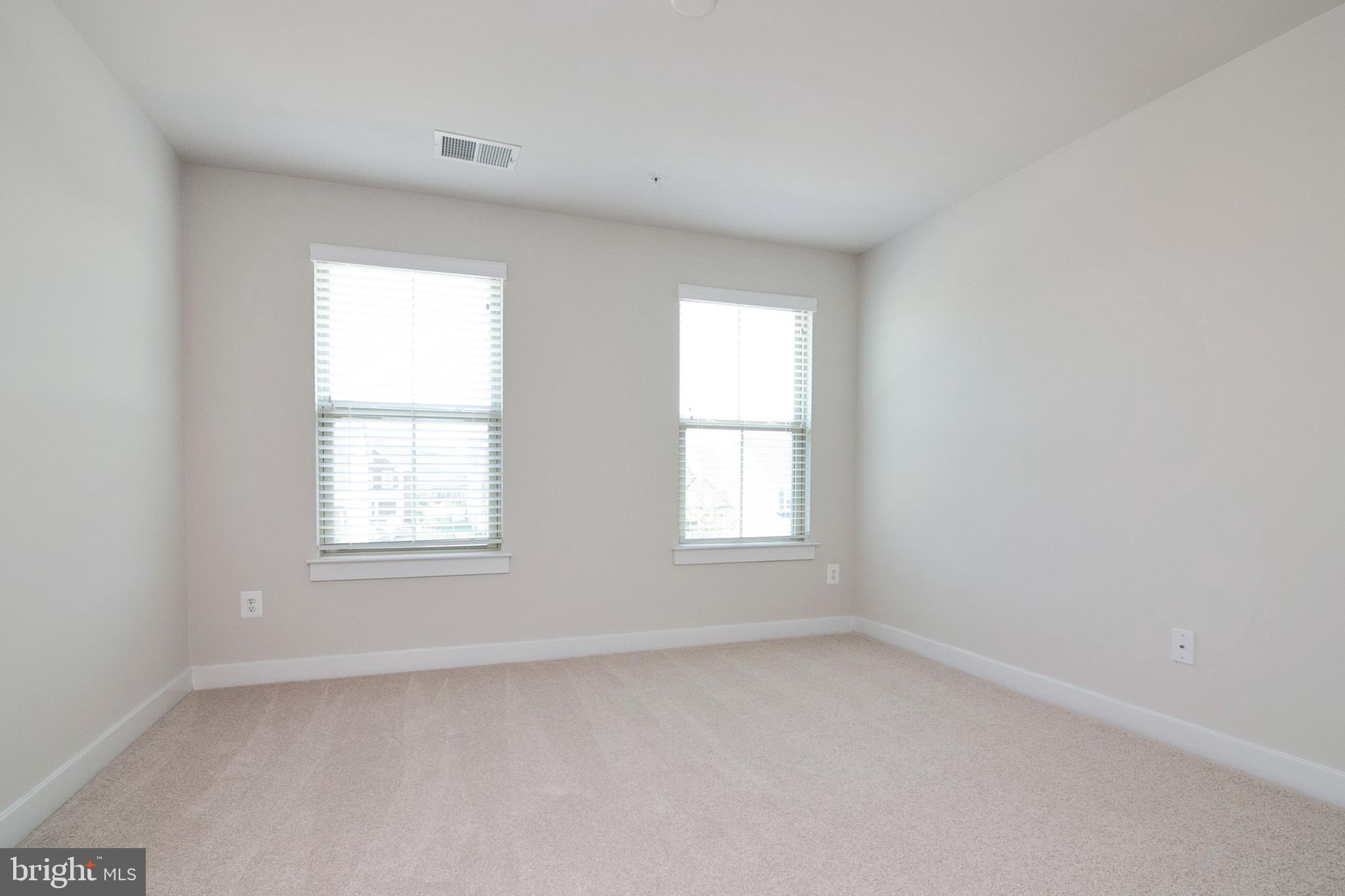 POTOMAC SHORES - Residential