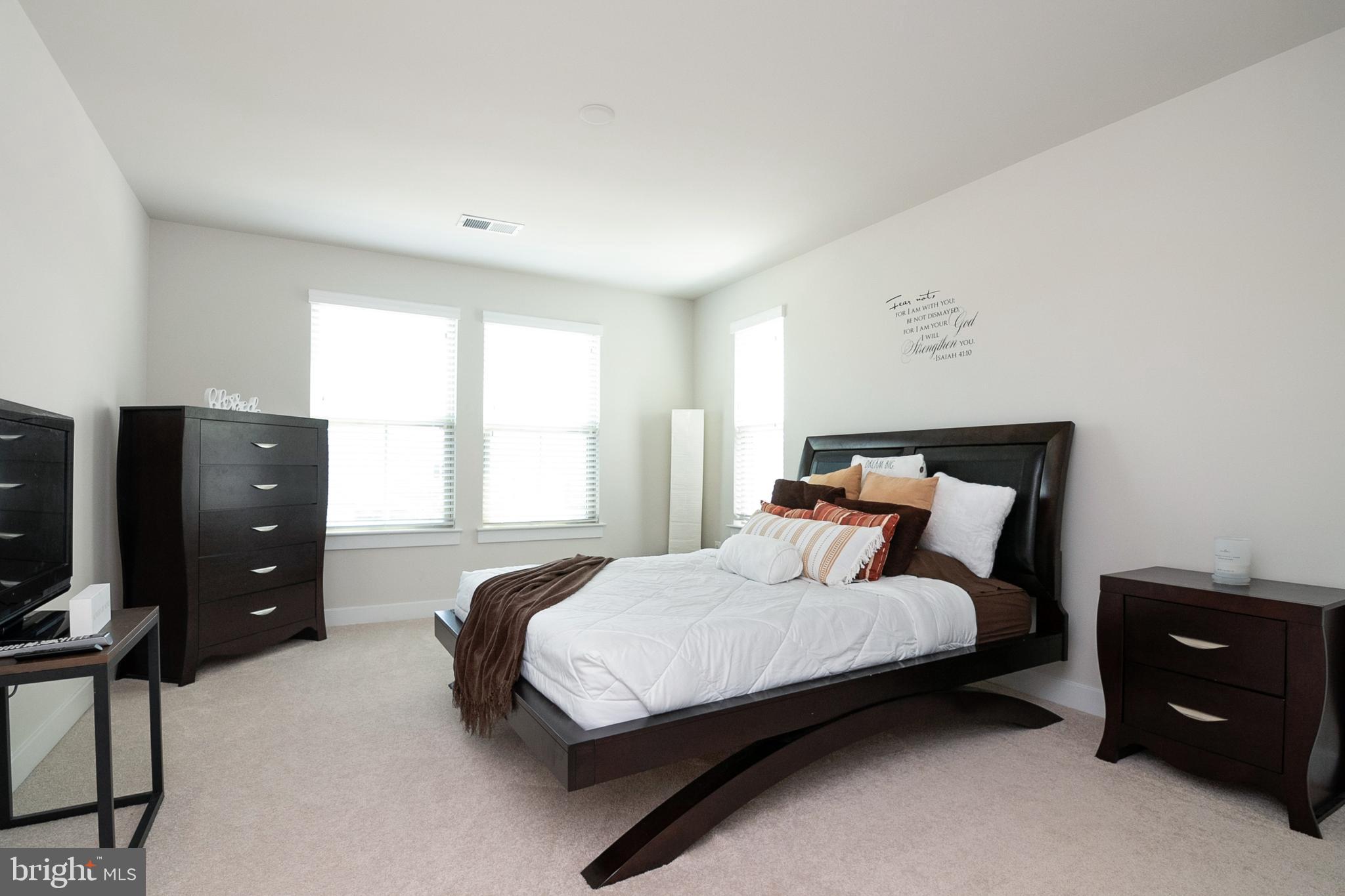 POTOMAC SHORES - Residential