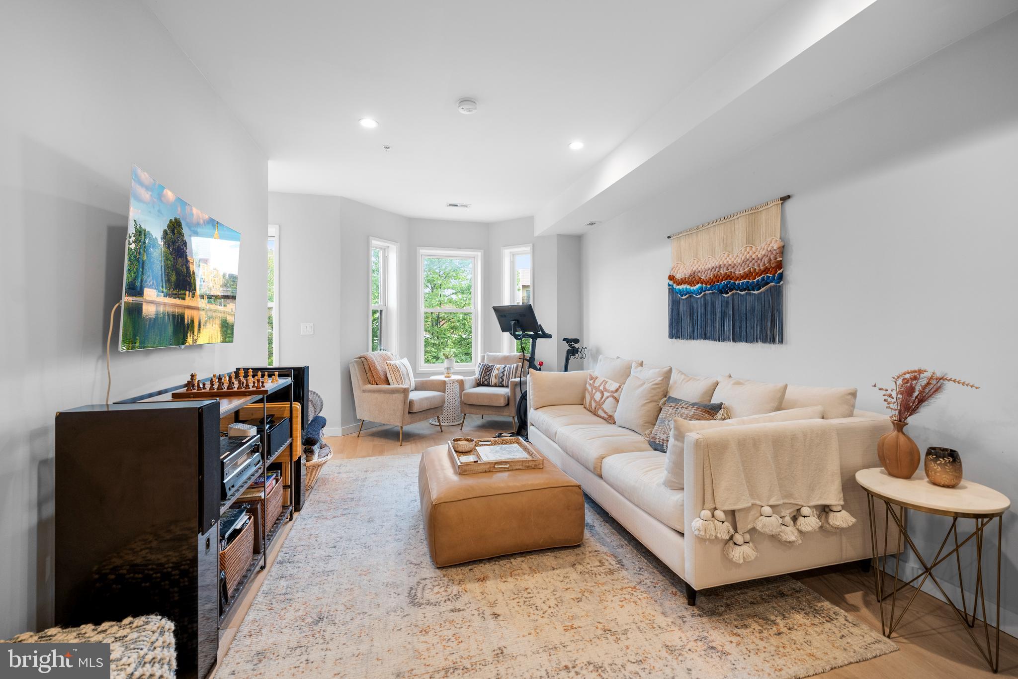 731 FAIRMONT STREET NW 2