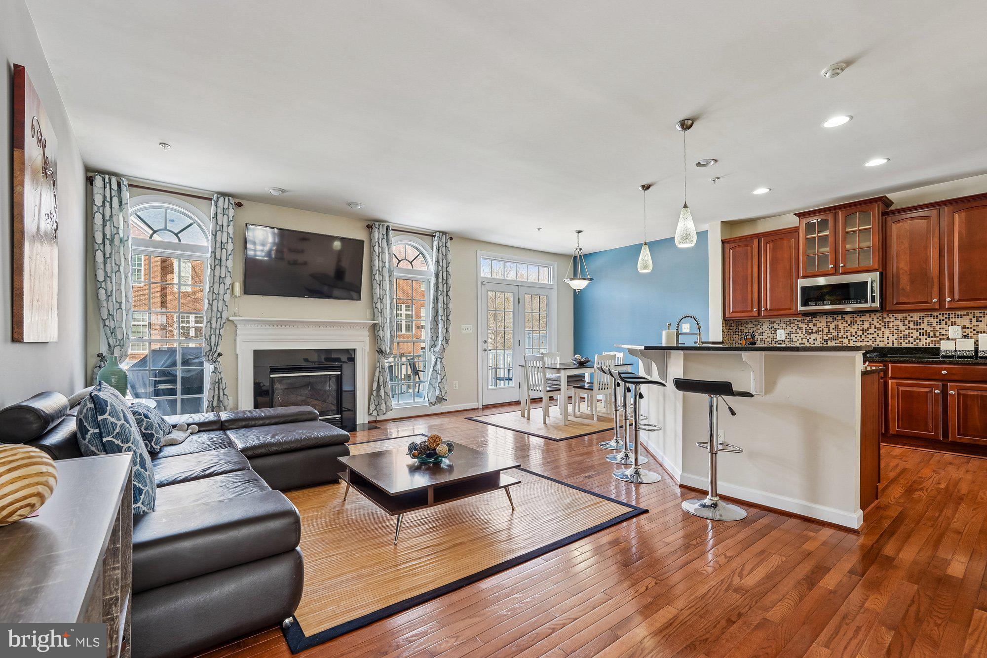 CROWN POINTE - Residential