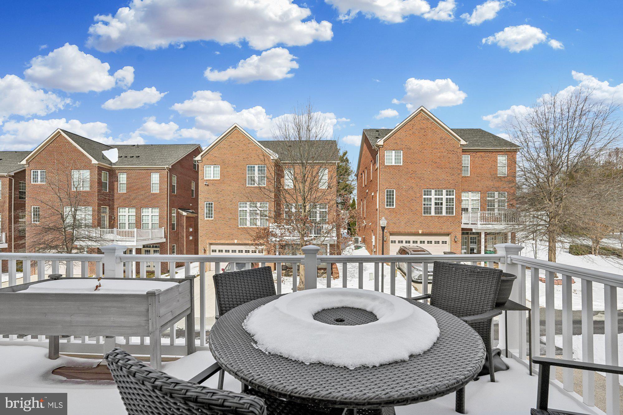 CROWN POINTE - Residential