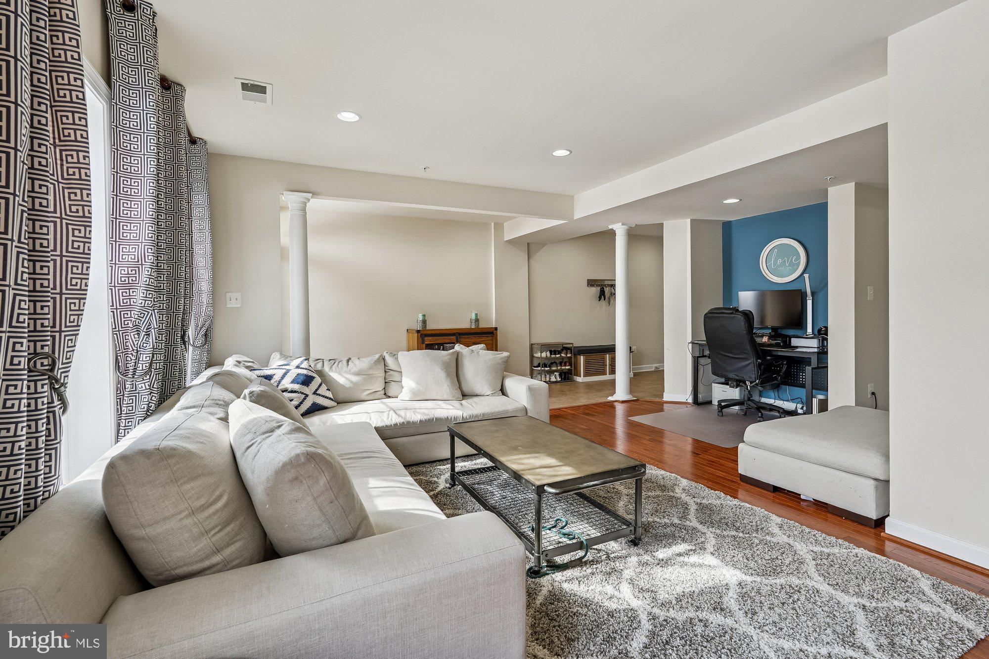 CROWN POINTE - Residential