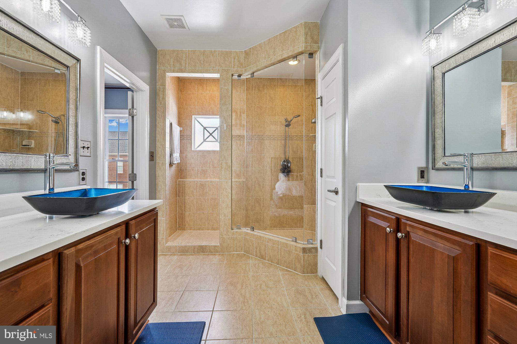 CROWN POINTE - Residential