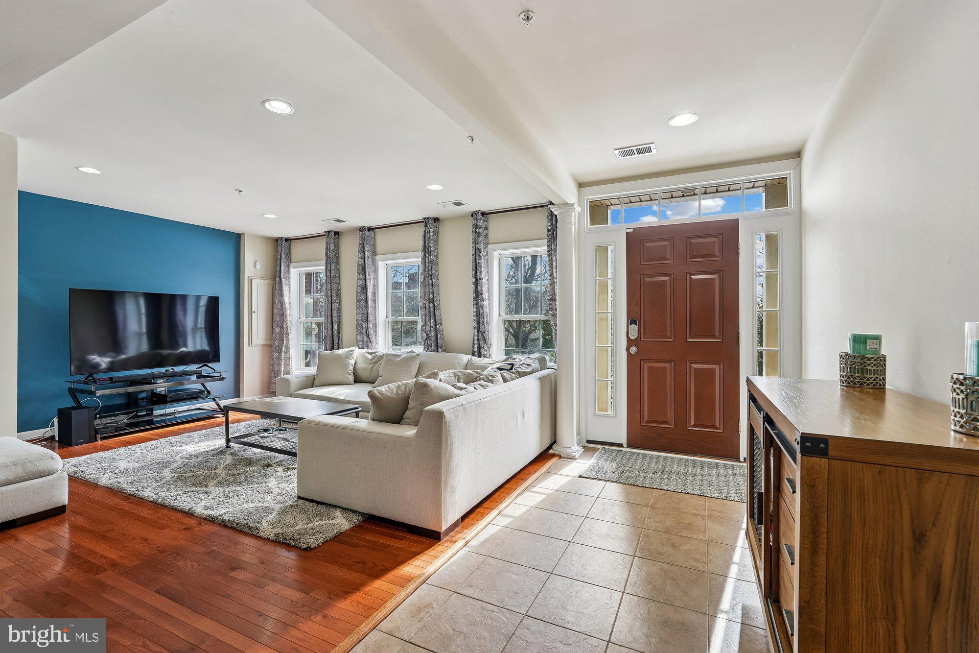 CROWN POINTE - Residential