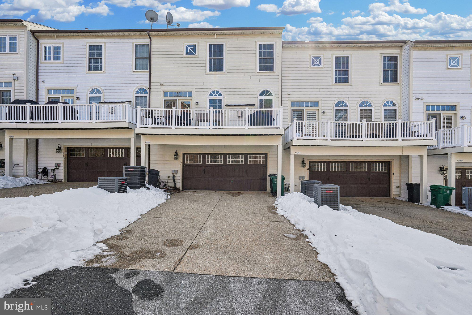 CROWN POINTE - Residential