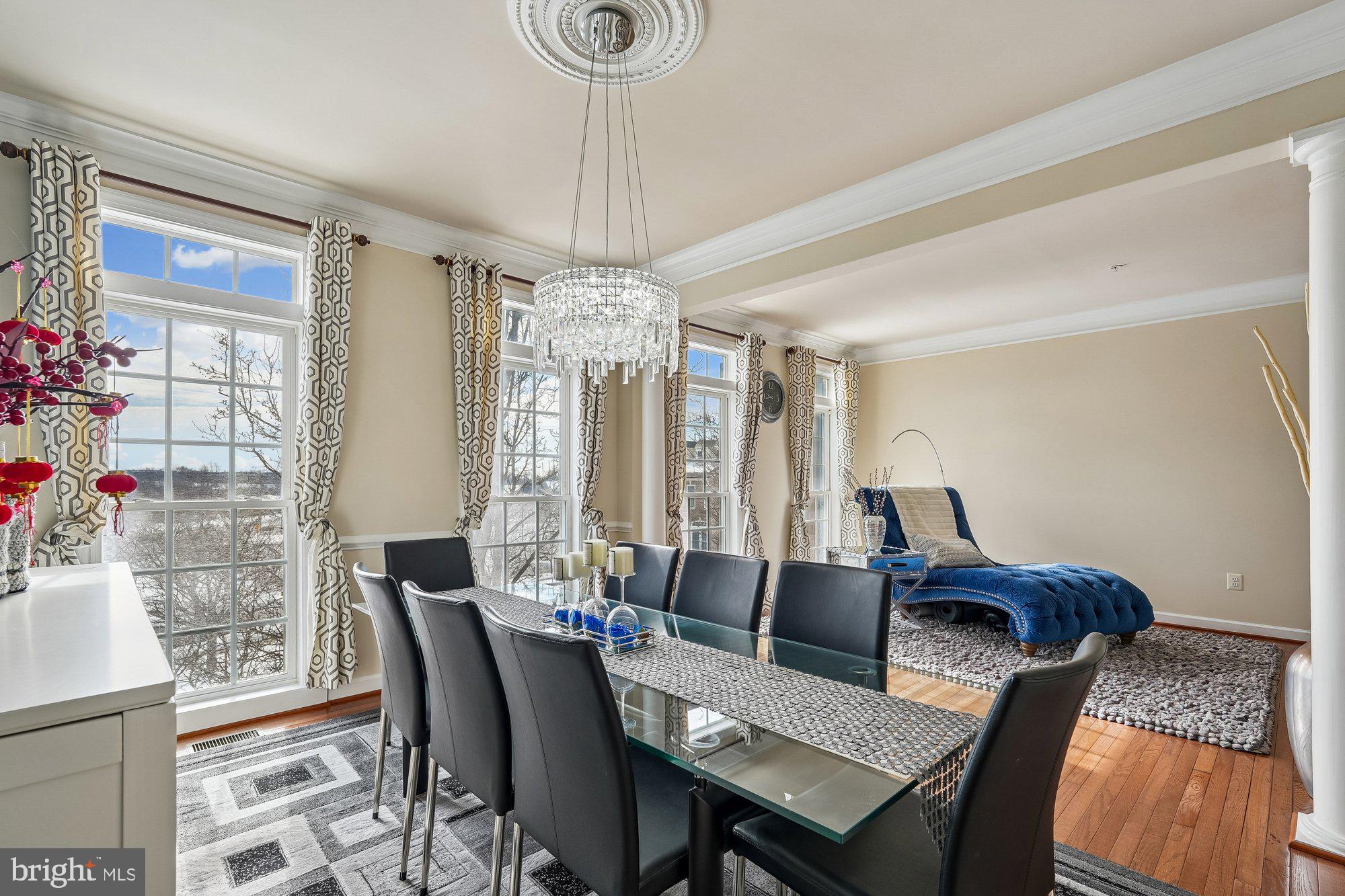 CROWN POINTE - Residential