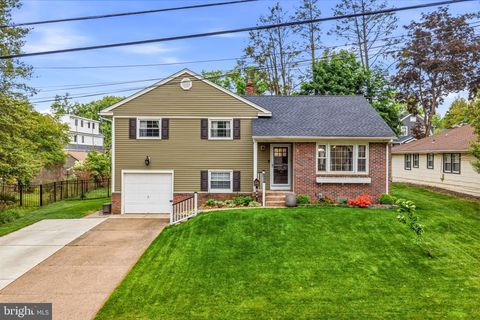 Homes For Sale - 404 Graisbury Avenue<br/> HADDONFIELD, NJ 08033