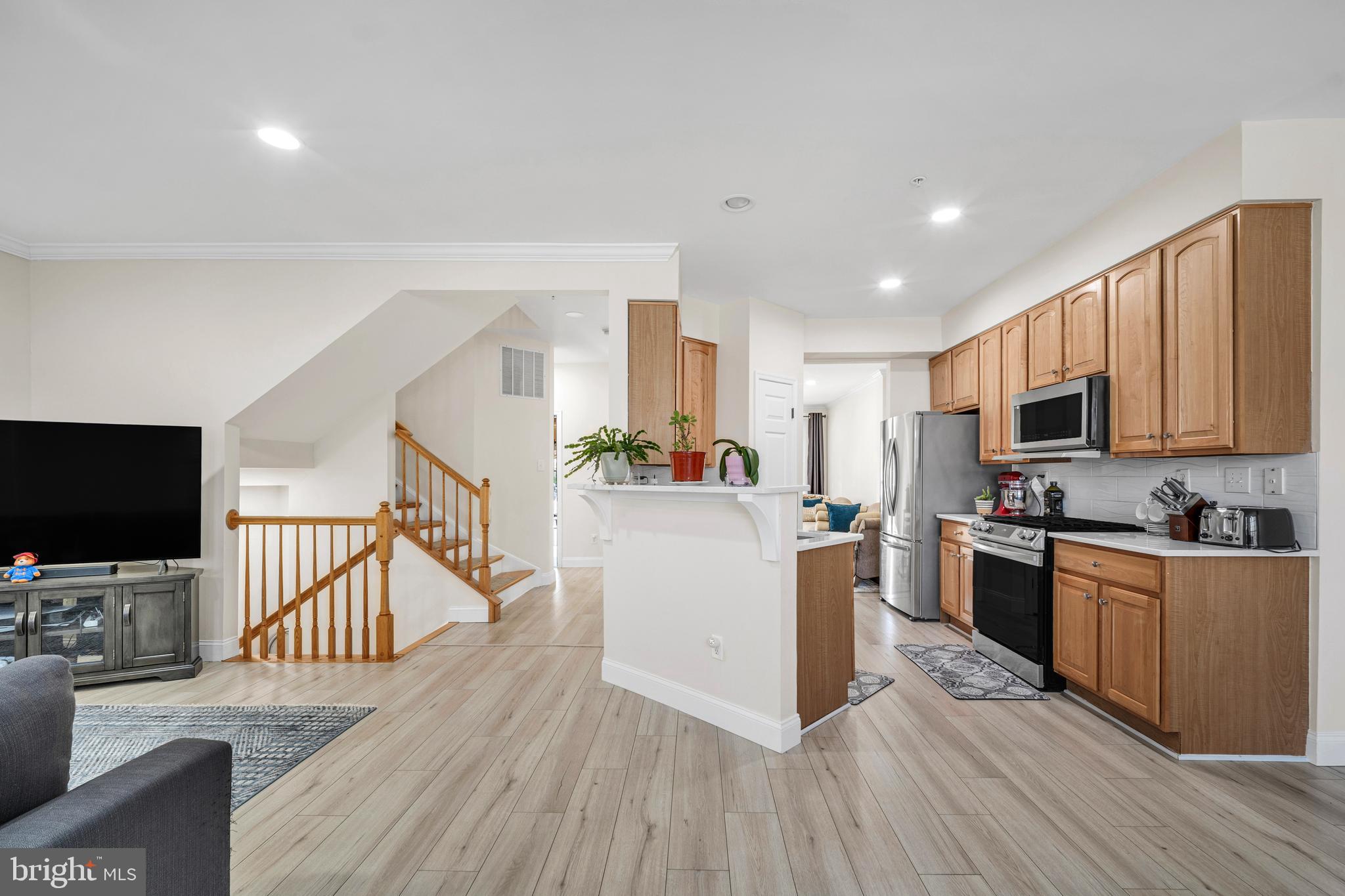 COUNTRY CLUB - Residential