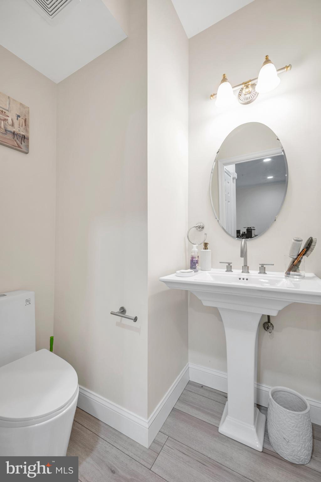 COUNTRY CLUB - Residential