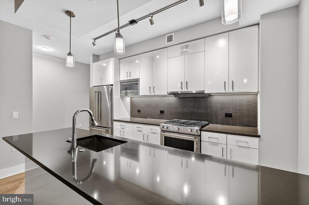 88 V STREET SW 509
