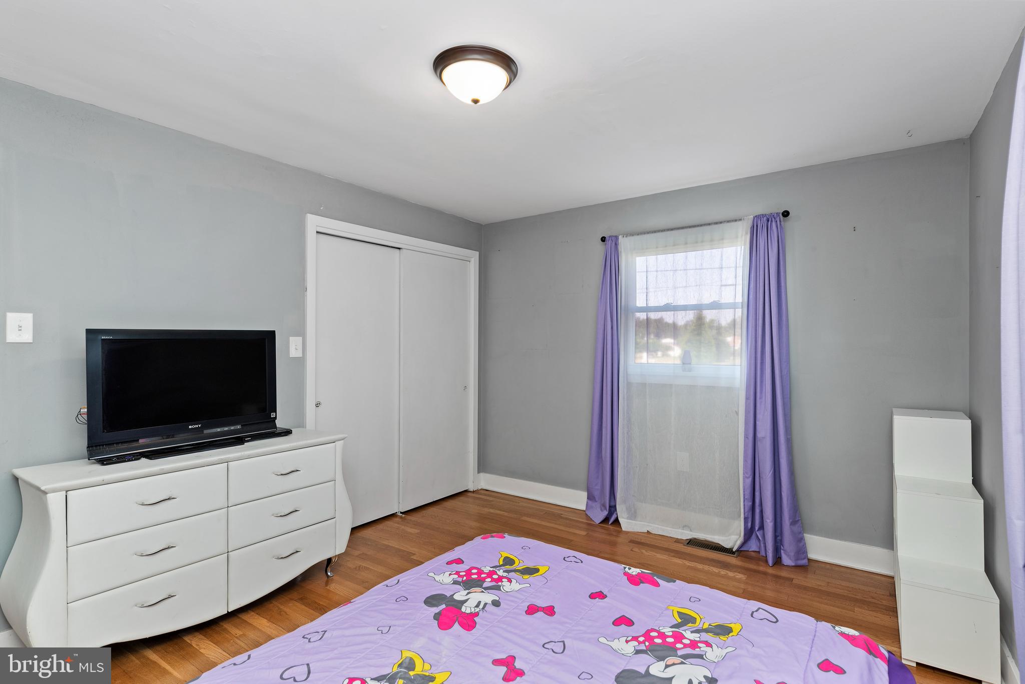 SOUTH MIDDLETON - Residential