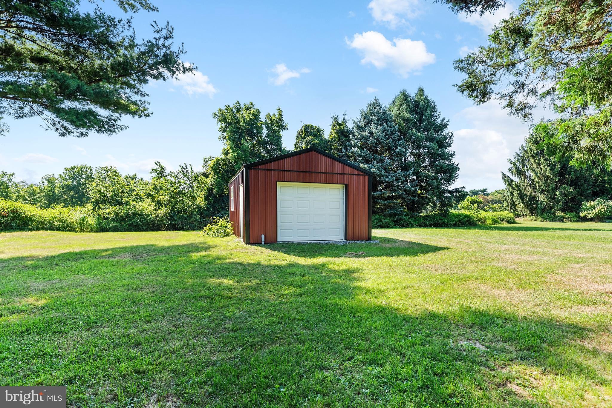 SOUTH MIDDLETON - Residential