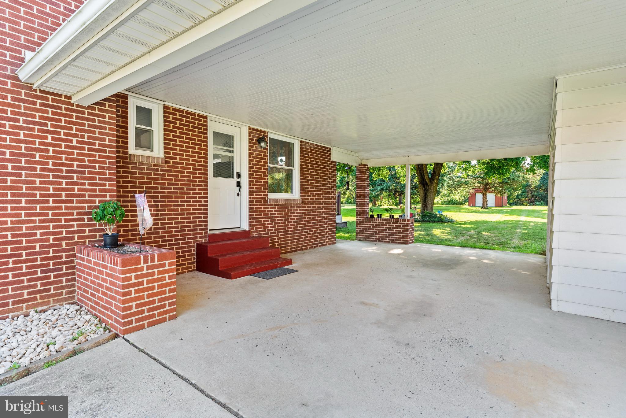 SOUTH MIDDLETON - Residential