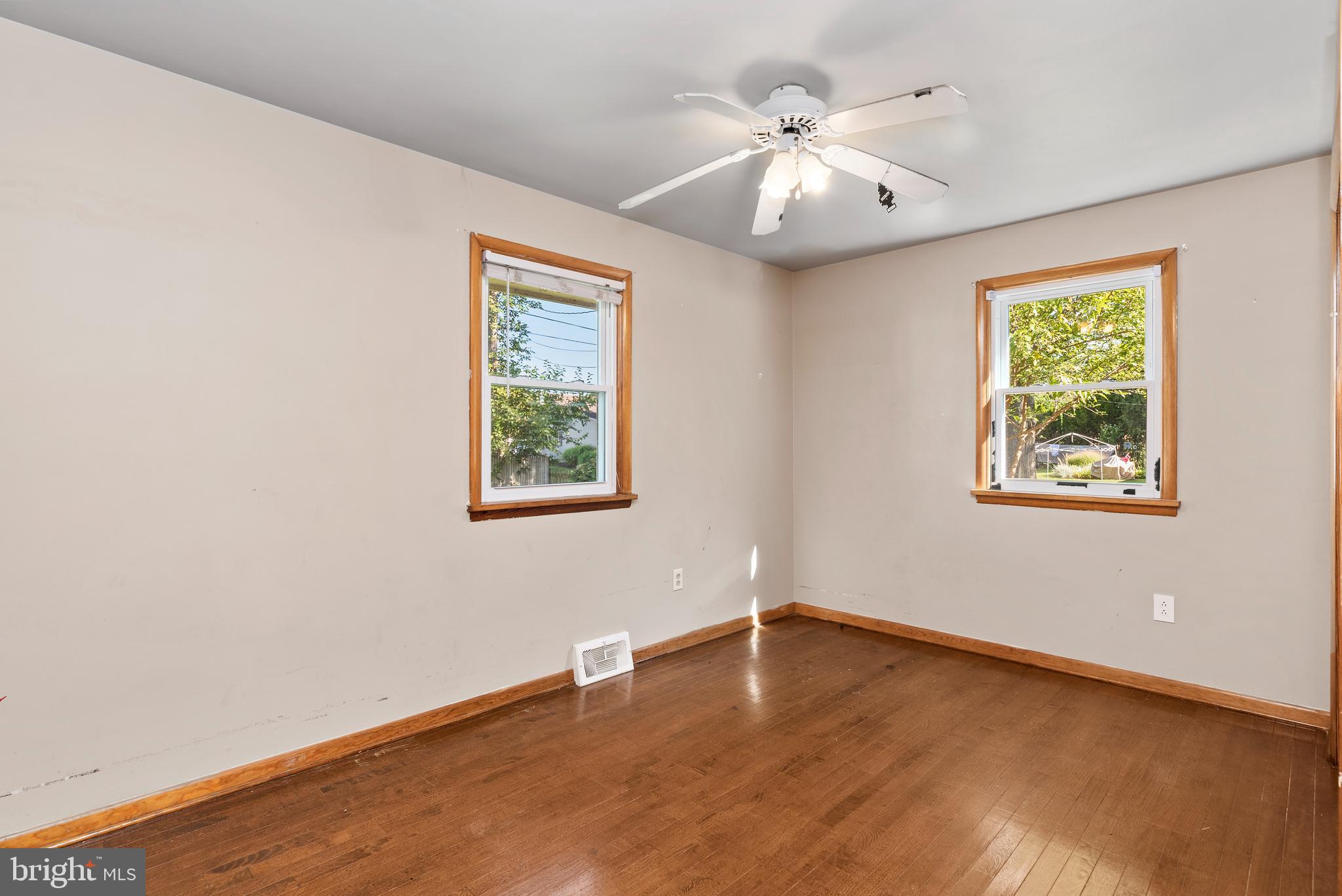 HERWIN VILLAGE - Residential