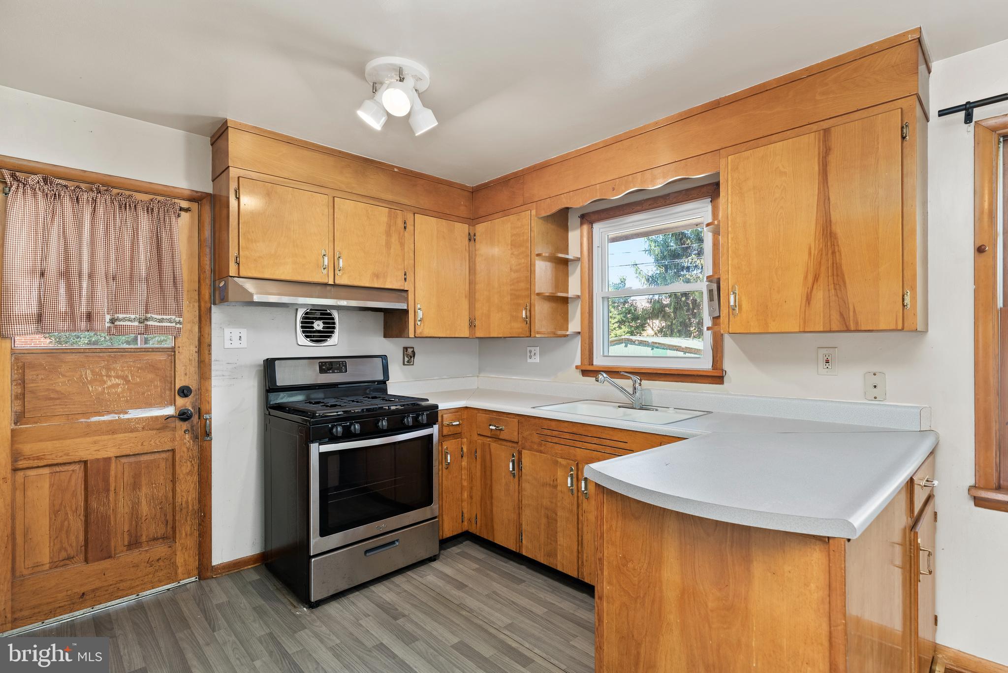 HERWIN VILLAGE - Residential