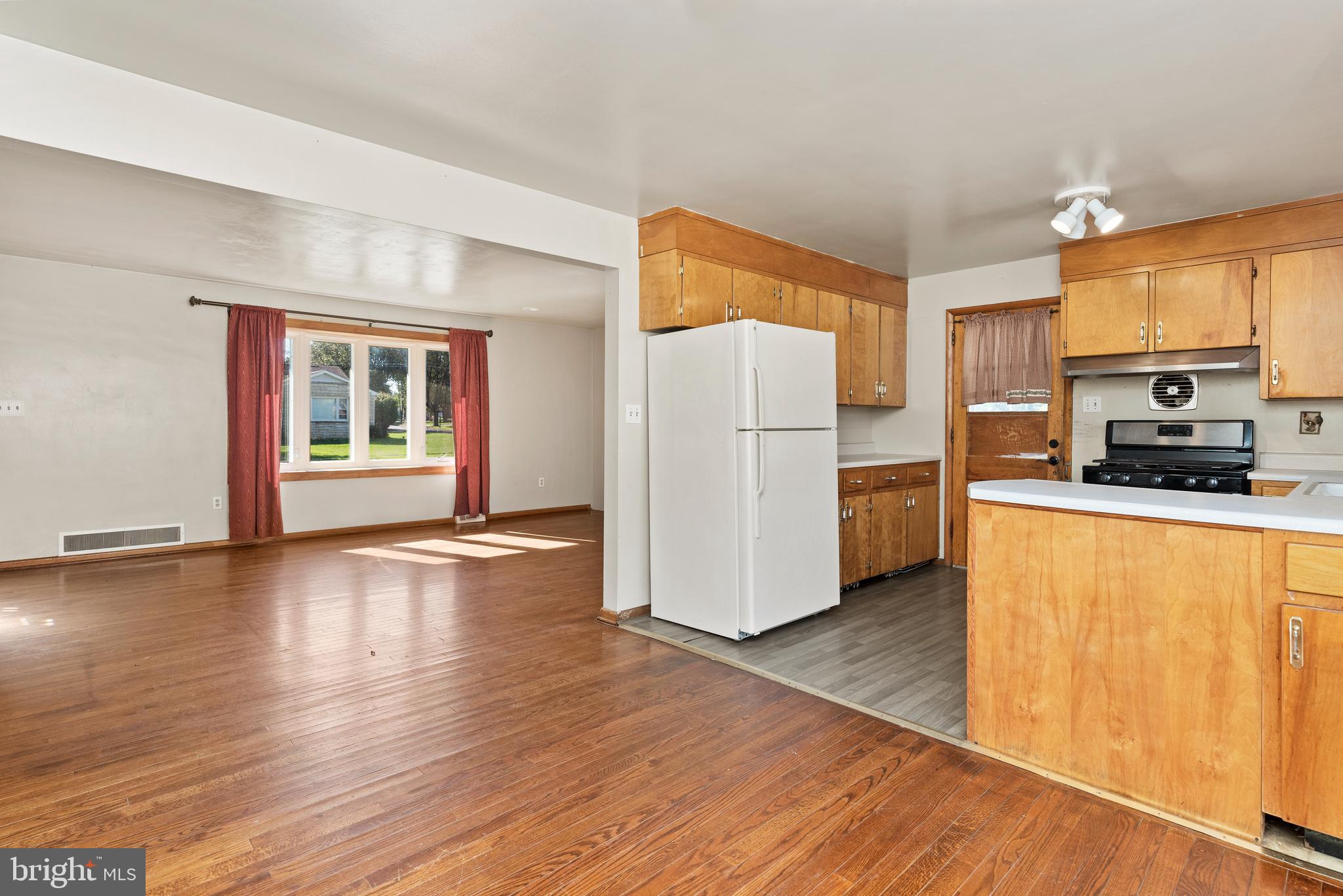 HERWIN VILLAGE - Residential