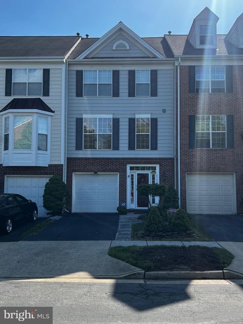 25402 UPPER CLUBHOUSE DRIVE CHANTILLY VA 20152