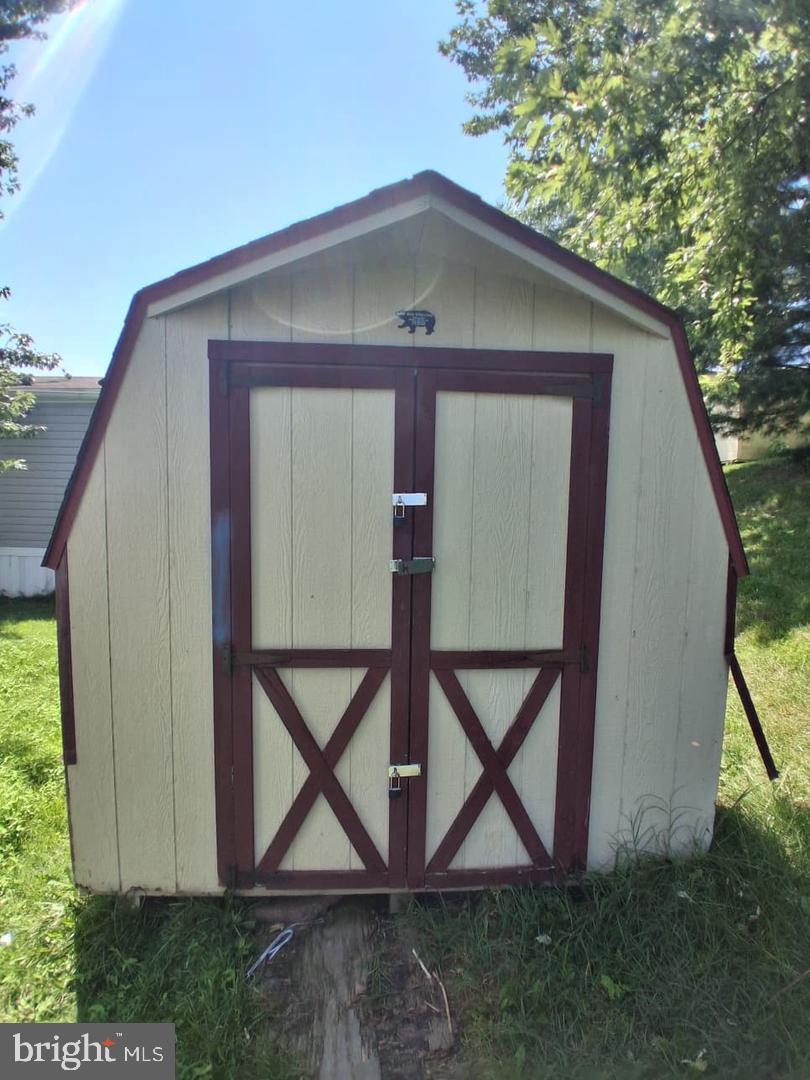 1860 JOHN DRIVE 202