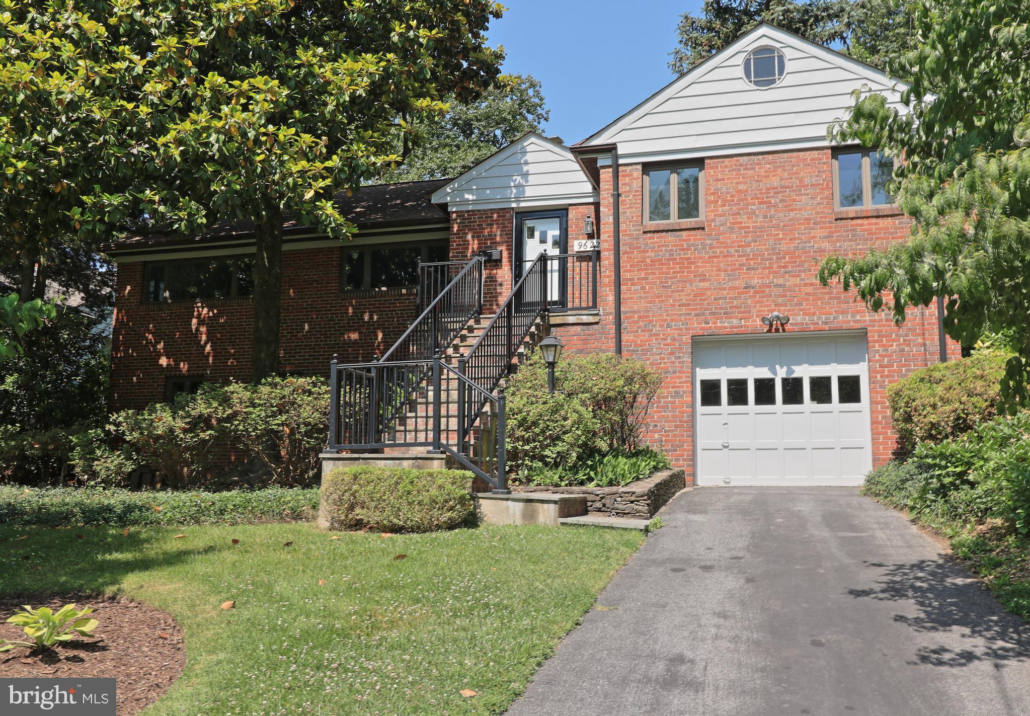 NORTH HILLS - Residential